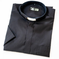 Ko�e�a k�azsk� s kr�tkym ruk�vom, �ierna